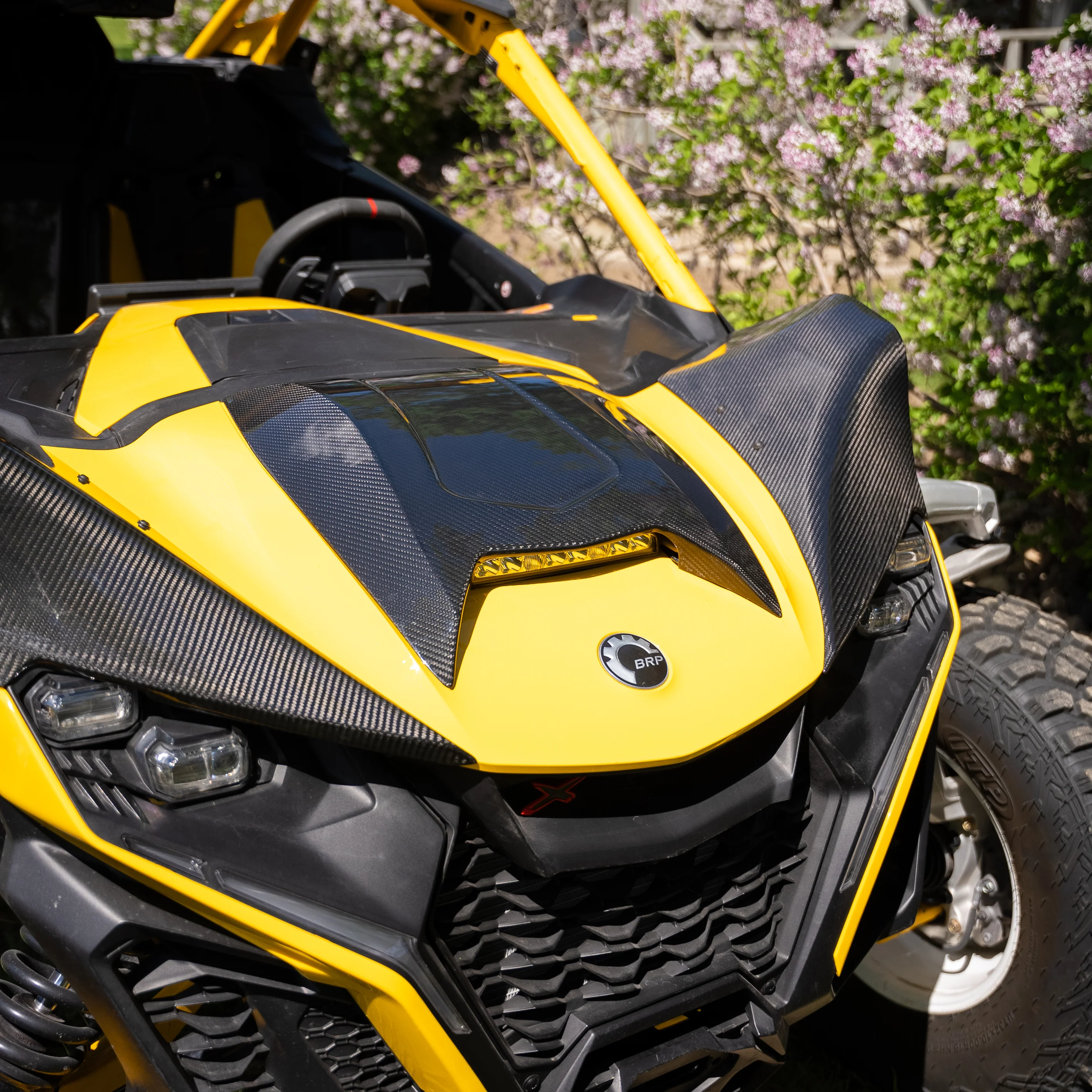 RPM Can-Am Maverick R Carbon Fiber Full Coverage Hood - Image 3